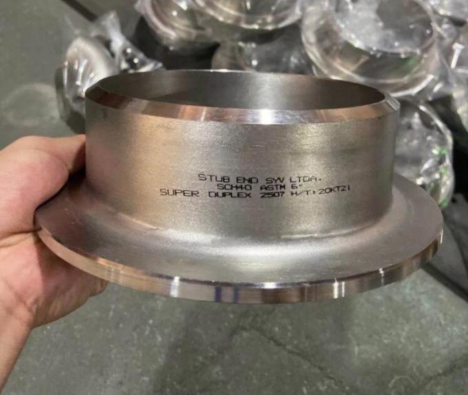 METAL C70600 Wyposażenie rurowe ze stopu miedzianikowo-niklowego EN10992-1 TYPE36 Łącznik kołowy końcówka kołnierza CUNI 9010 7
