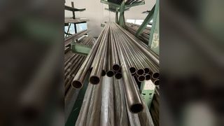 Rury miedziano-niklowe: doskonała odporność na korozję w wodzie morskiej w instalacjach morskich.